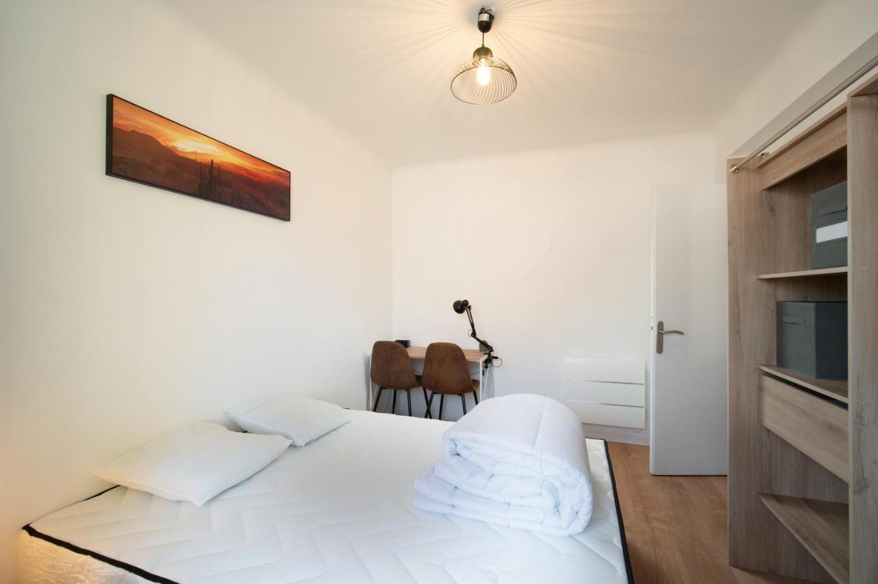 Grand Appartement 3 Chambres Avec Clim Et Balcon มาร์กเซย ภายนอก รูปภาพ